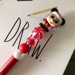 Disney Doorables: Mickey & Friends: Christmas Mickey Mouse handmade beaded pen